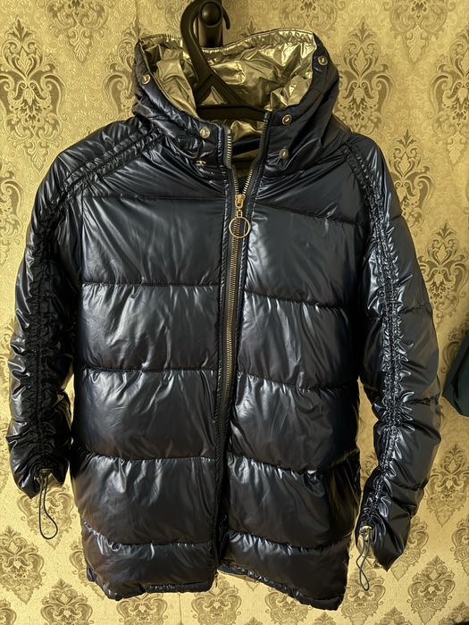 Продам куртку женскую