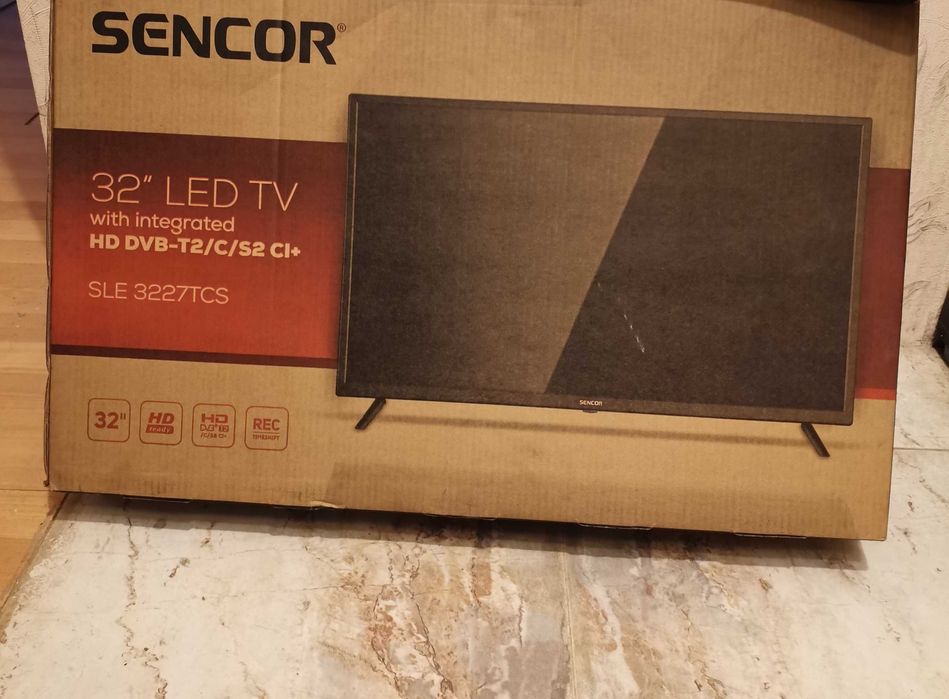 Продавам почти нов телевизор Senlor