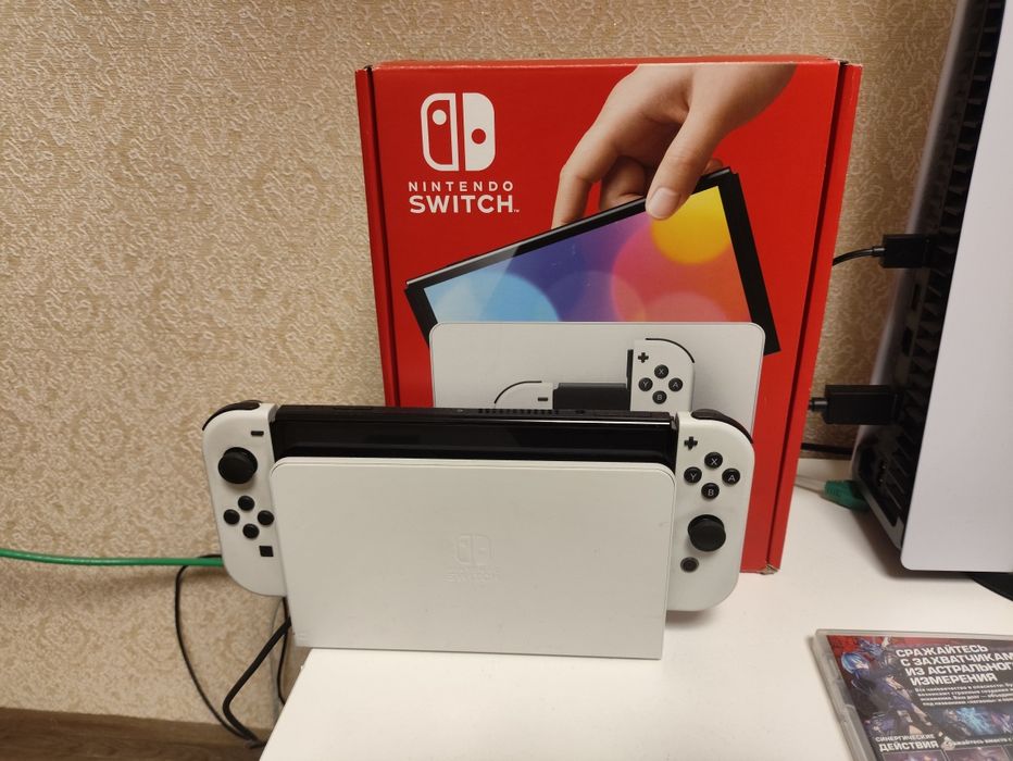 Продам Nintendo switch oled