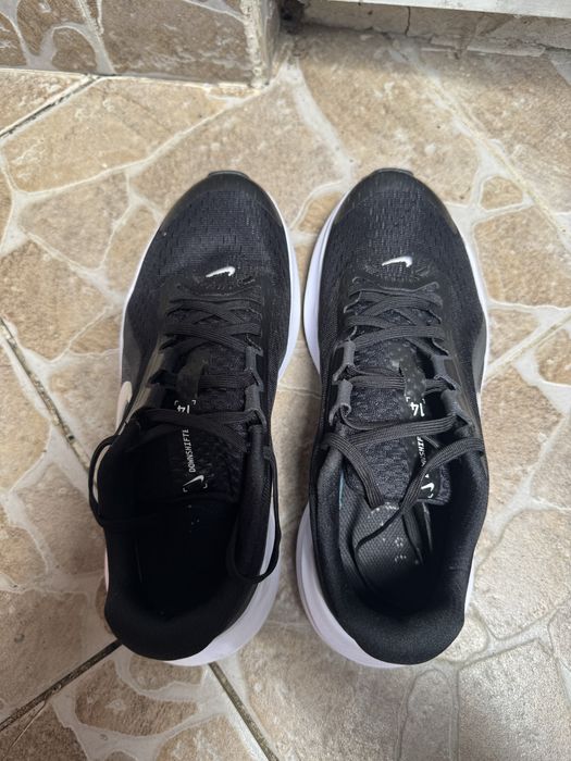 Оригинални маратонки Nike