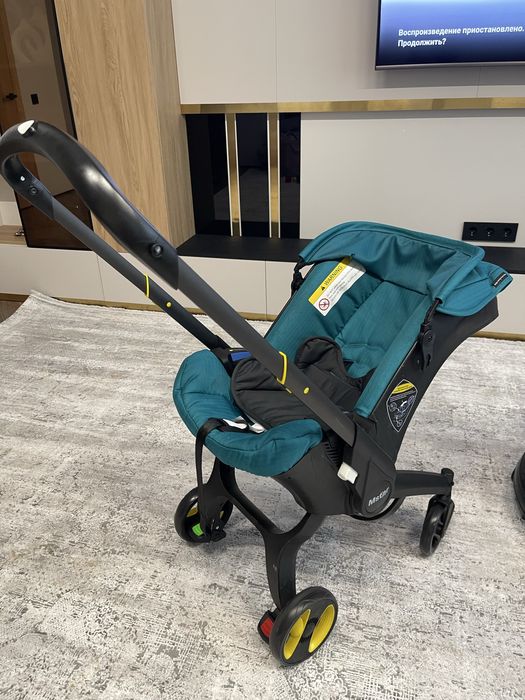 Продается коляска универсальная 2 в 1