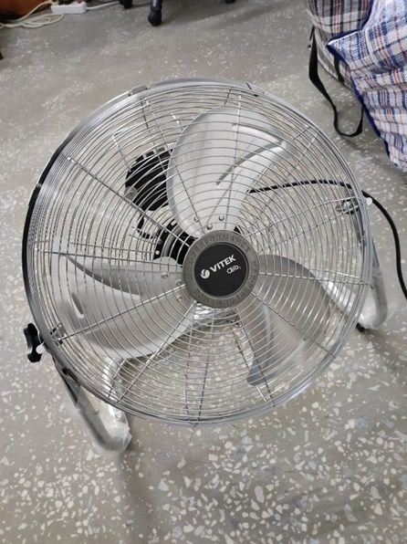 Напольный вентилятор vitek