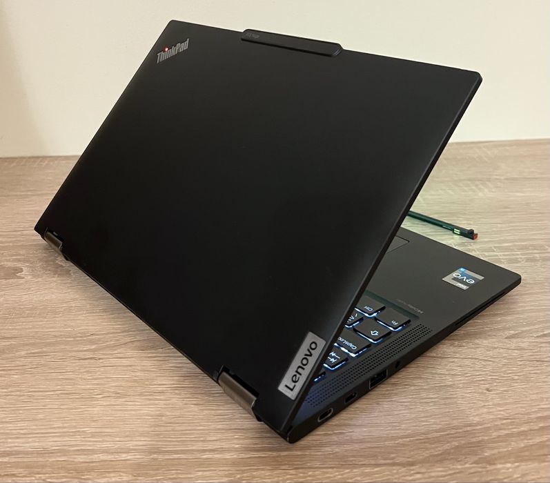 Lenovo Thinkpad X13 Gen4 YOGA x360 2in1 ! 512GB ssd 16GB ram i5 X 360
