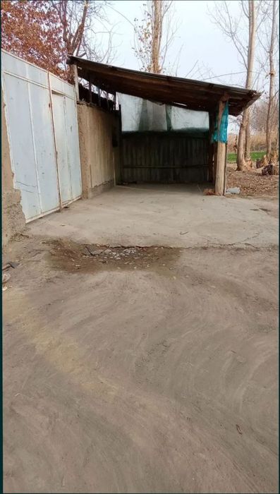 Xovli sotiladi. Yer narxida.