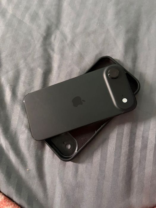 Продам Айфон 17 air