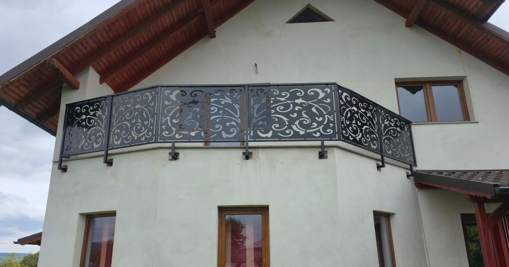 Porți din tabla decupata prin laser