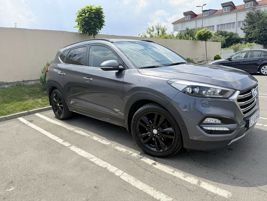 Hyundai Tucson 2.0 crdi 6AT Luxury + 185CP