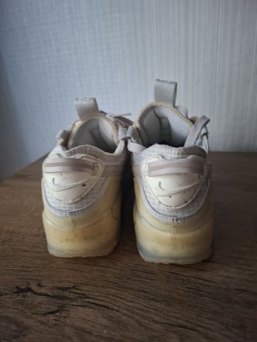 Nike air max 90 маратонки 36 номер.