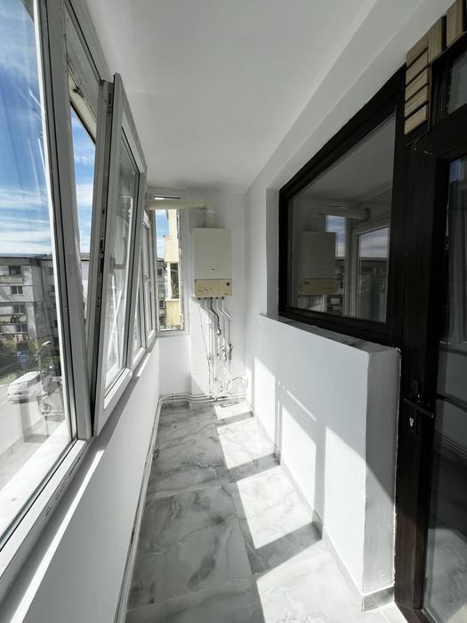 Vând apartament 2 Camere, confort 1 Tecuci