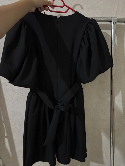 Платья в отличном состояний