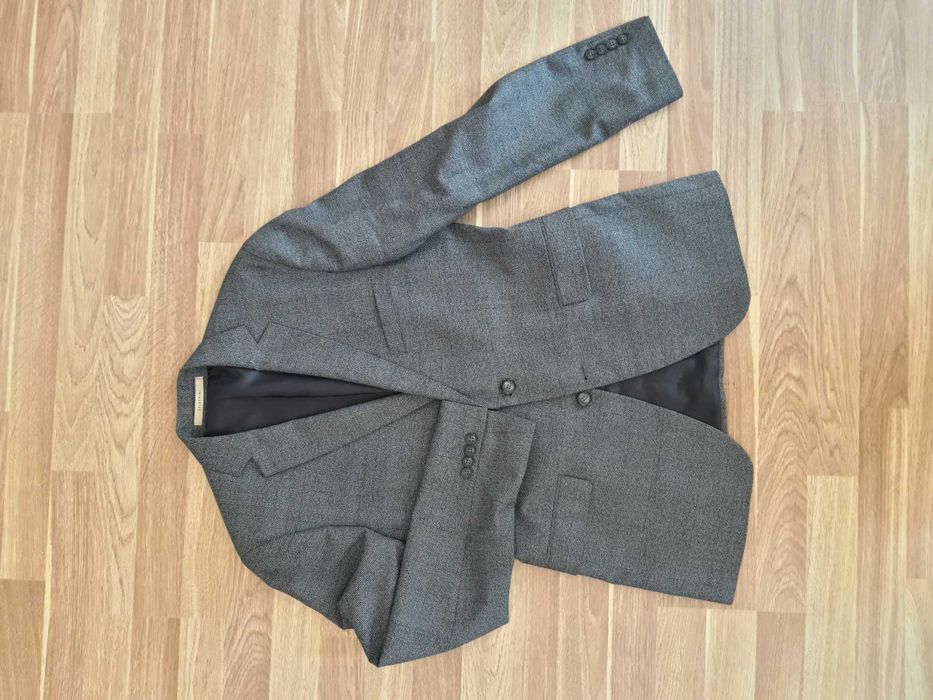 Серый костюм 48 размера / Kulrang kostyum, 48-razmer SALVARINI