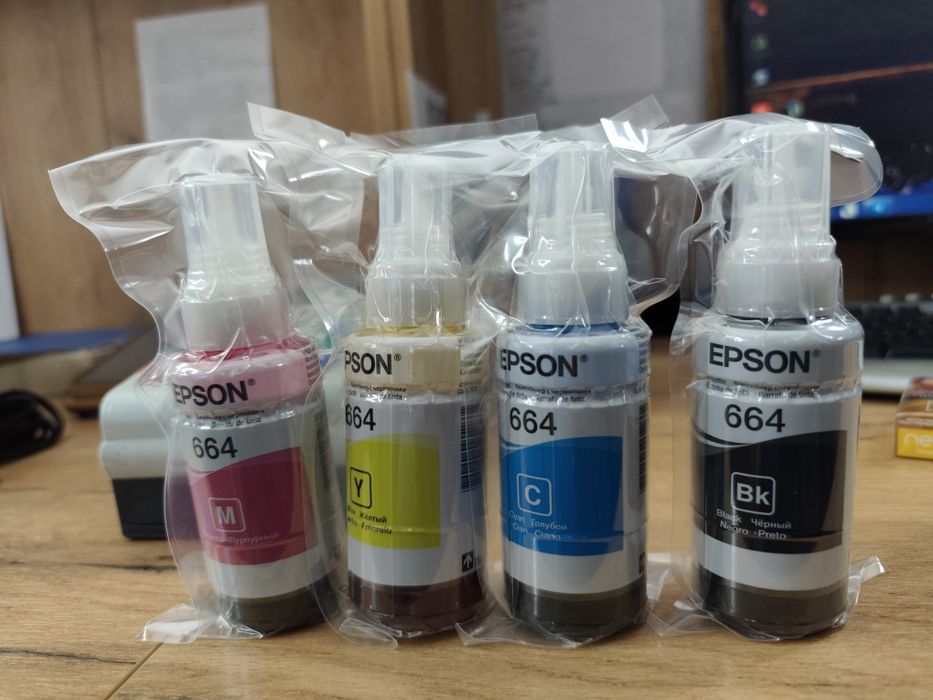 Краски от эпсон. Epson L132. Оригинал.