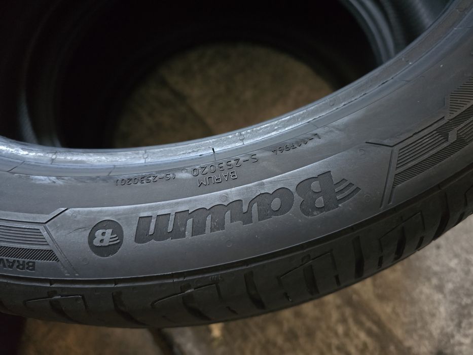 Barum 255/40 R20 101Y vară