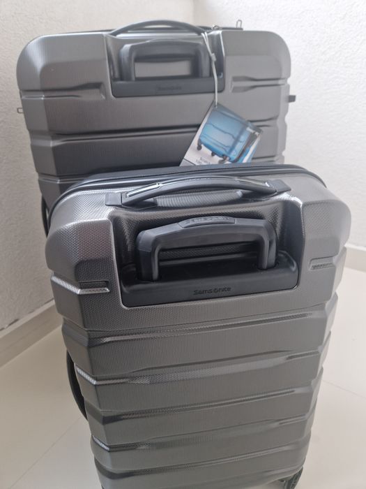 Комплект куфари на Samsonite - нови