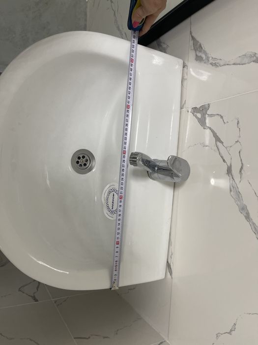 Раковина с пьедисталом Белая