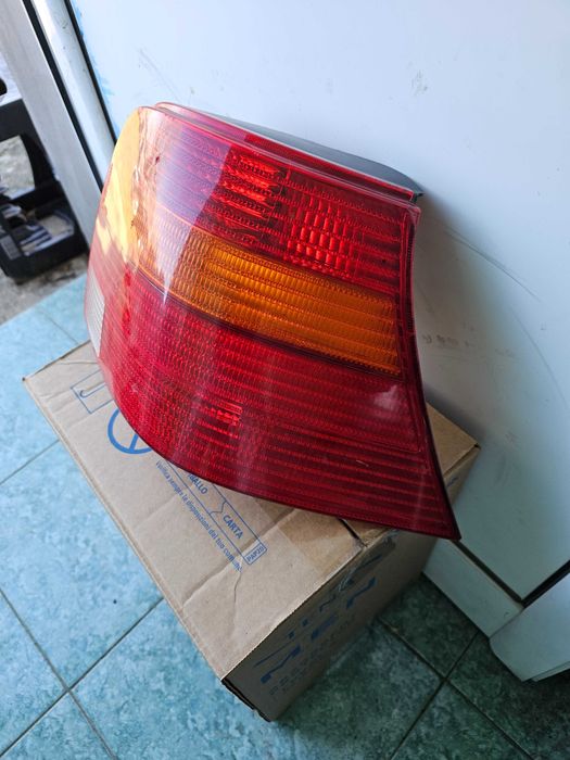 Фолксваген голф 4 десен стоп