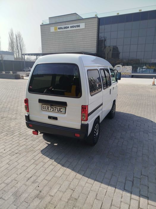 Продается автомобиль Damas.