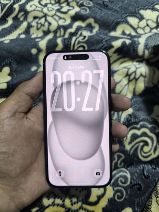 iPhone 15 satiladi arzan baxada