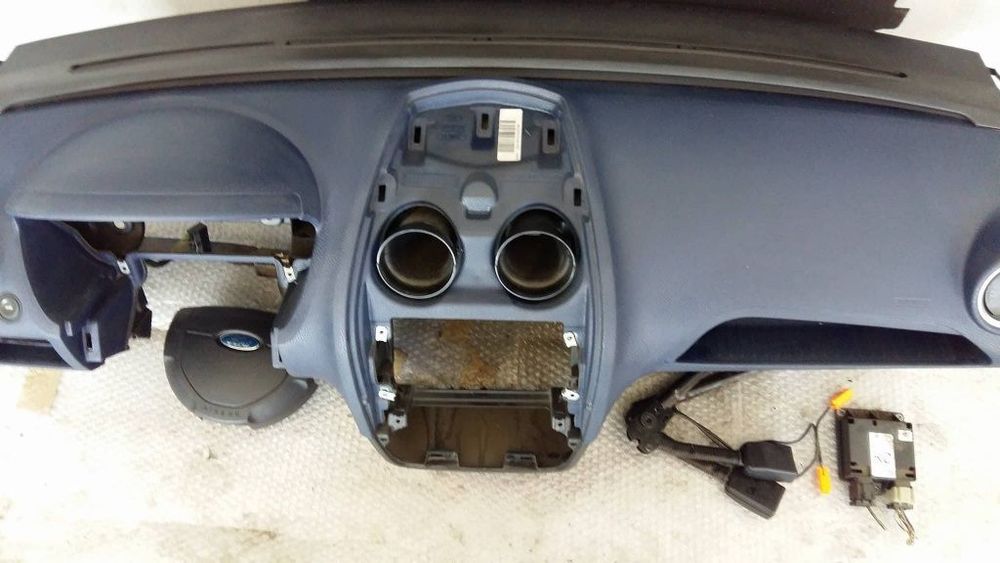 Kit plansa bord ford fiesta 2005-2008 albastra