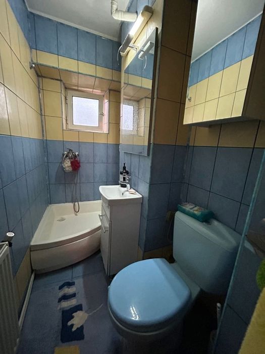 Apartament 4 camere in Roman