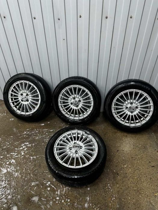 Продам шины с титановыми дисками