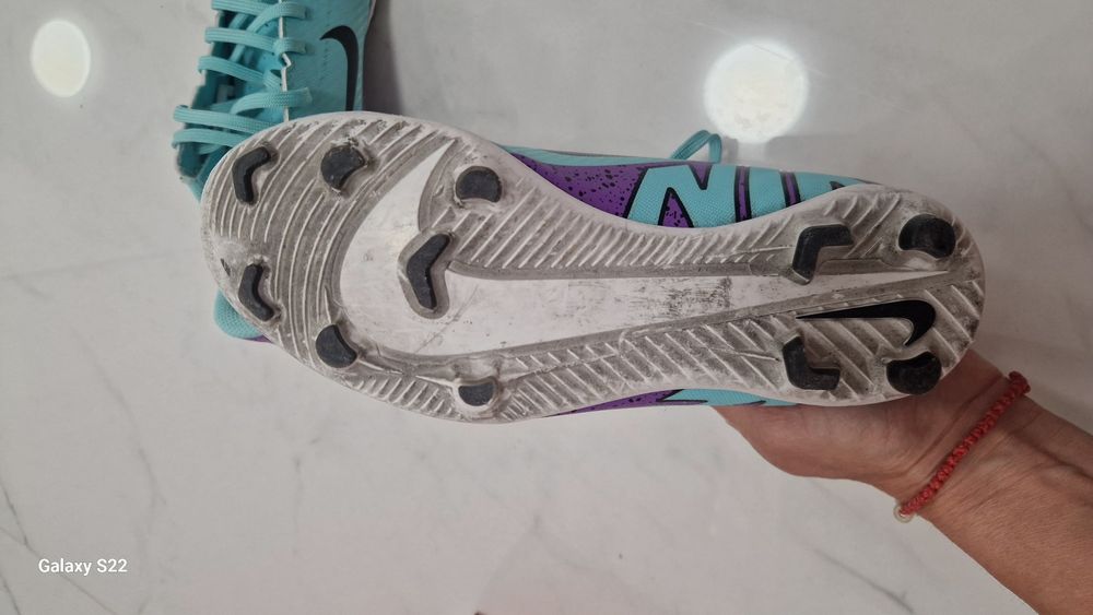 Детски бутонки Puma  и Nike