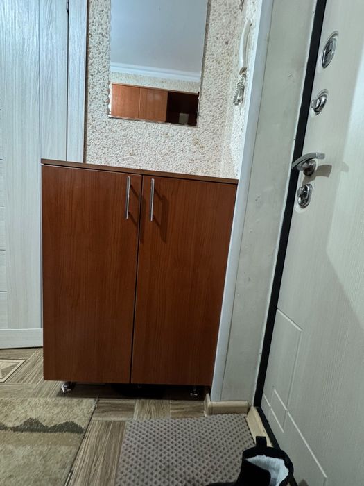 Продам прихожую.