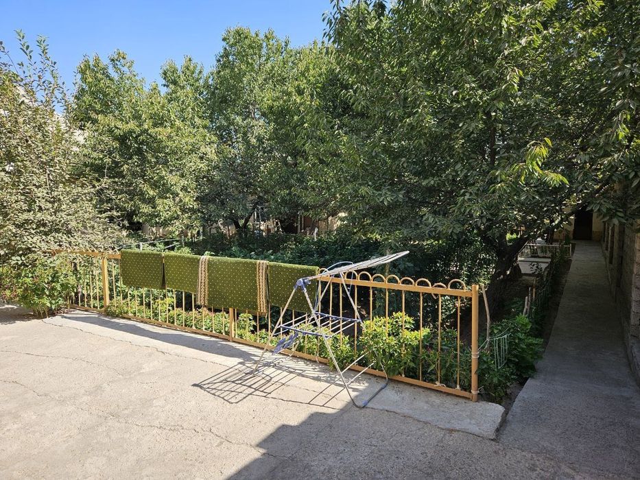 Продаётся дом, 5.24 соток

*   Майдони: 5.24 сотих
*   Хоналар сони: 4