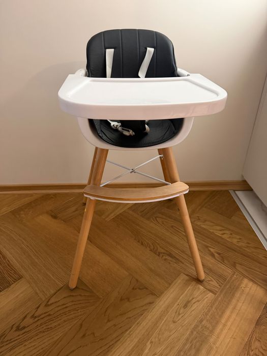 Дървено детско столче