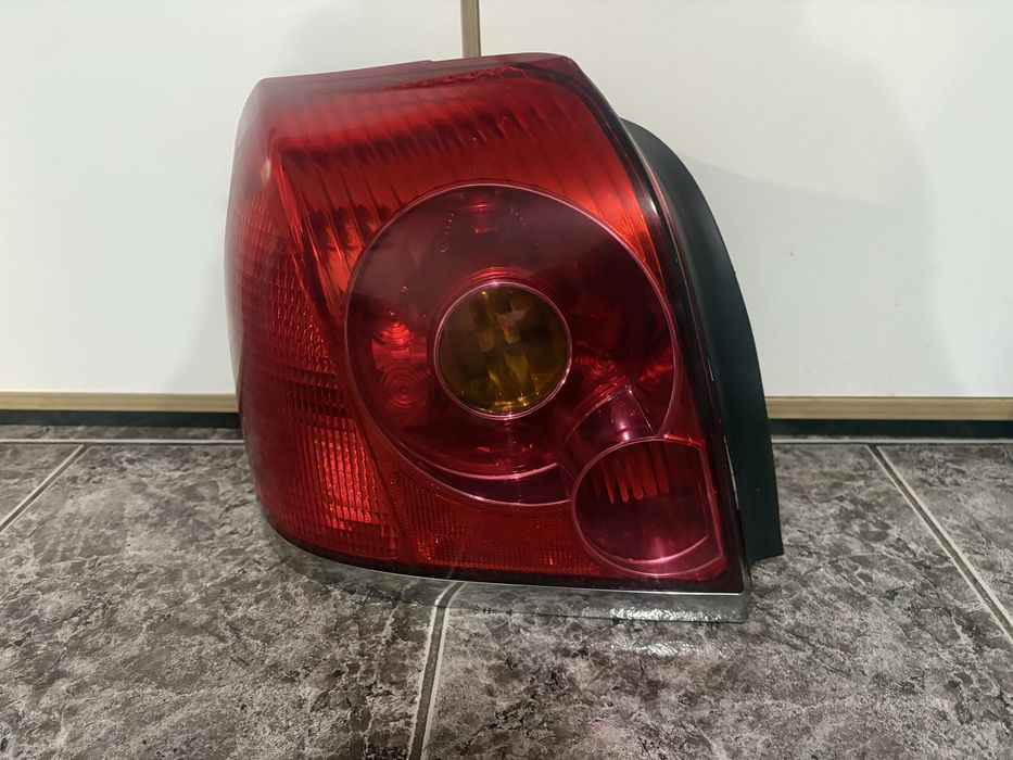 Стопове/ задни светлини за Тойота Авенсис Т25/ Toyota Avensis T25