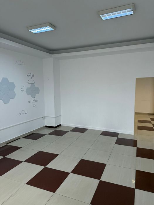 De închiriat spațiu 110 mp Bulevardul Mamaia