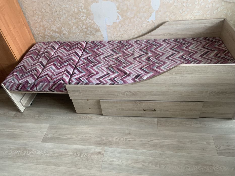 Кровать детская раздвижная