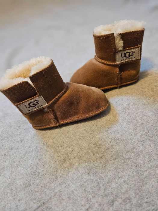 Ugg.         uri
