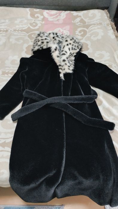 Продам зимнюю шубку