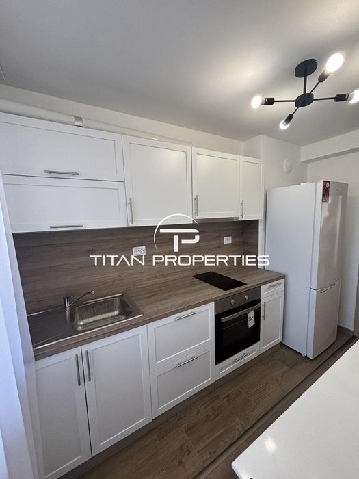 Дава се под наем Тристаен апартамент в Бургас, Възраждане - 100 кв.м за 612 € - Снимка #4