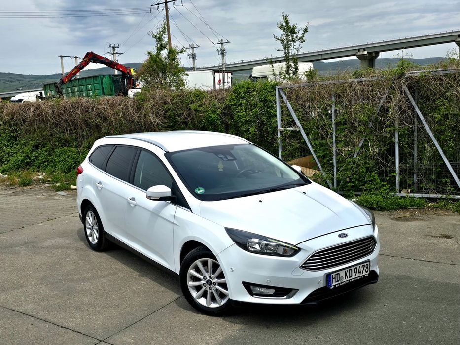 Ford Focus Ford Focus //1.5Diesel //Euro 6// Parchează singura //Titanium/