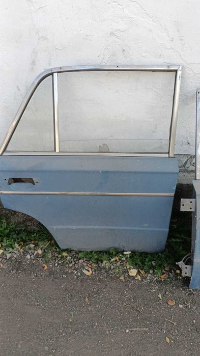 двери ваз 2106 и на 2107