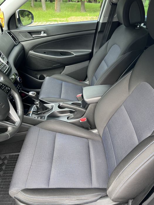 Proprietar vand Hyundai Tucson 2016  1.7 CRDi (116 CP) Echipare X-Possible  Alb Perlat