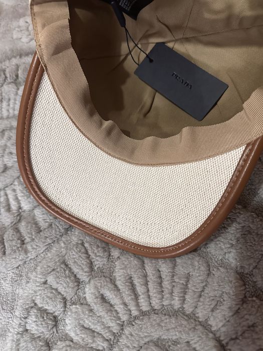 Sapca Pr*ada Mil*ano