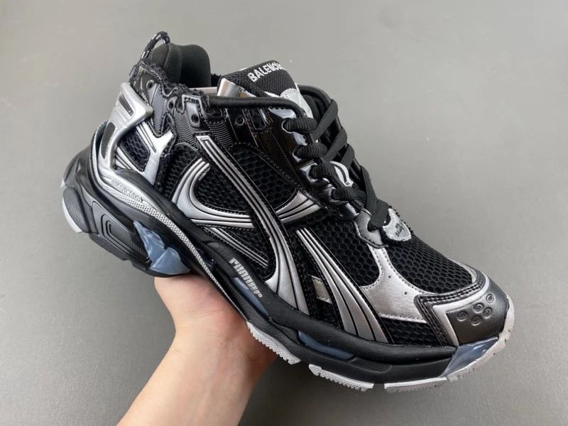 Balenciaga Runner 7.5 - Black