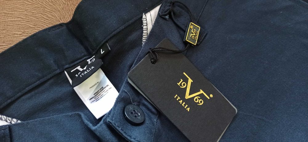 Оригинални къси панталони Versace, р-р L