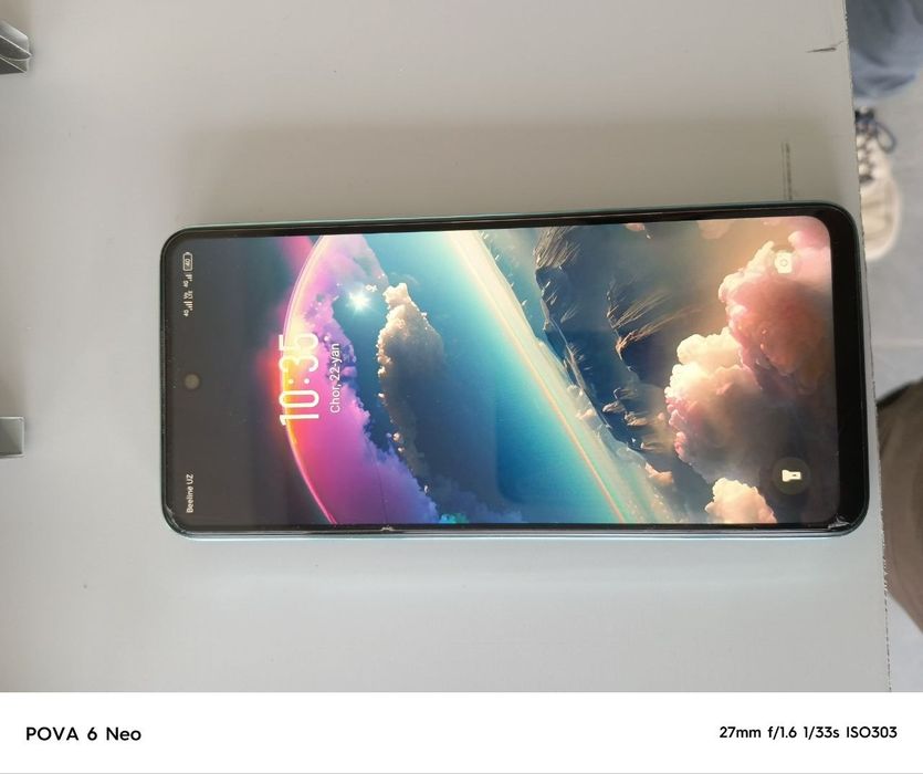 Infinix hot 40i telefoni