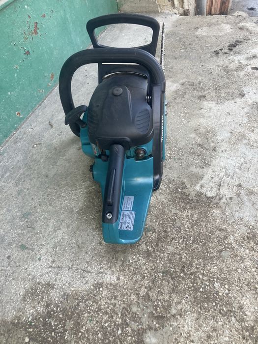 Drujba pe Benzina Makita EA3200S Germania