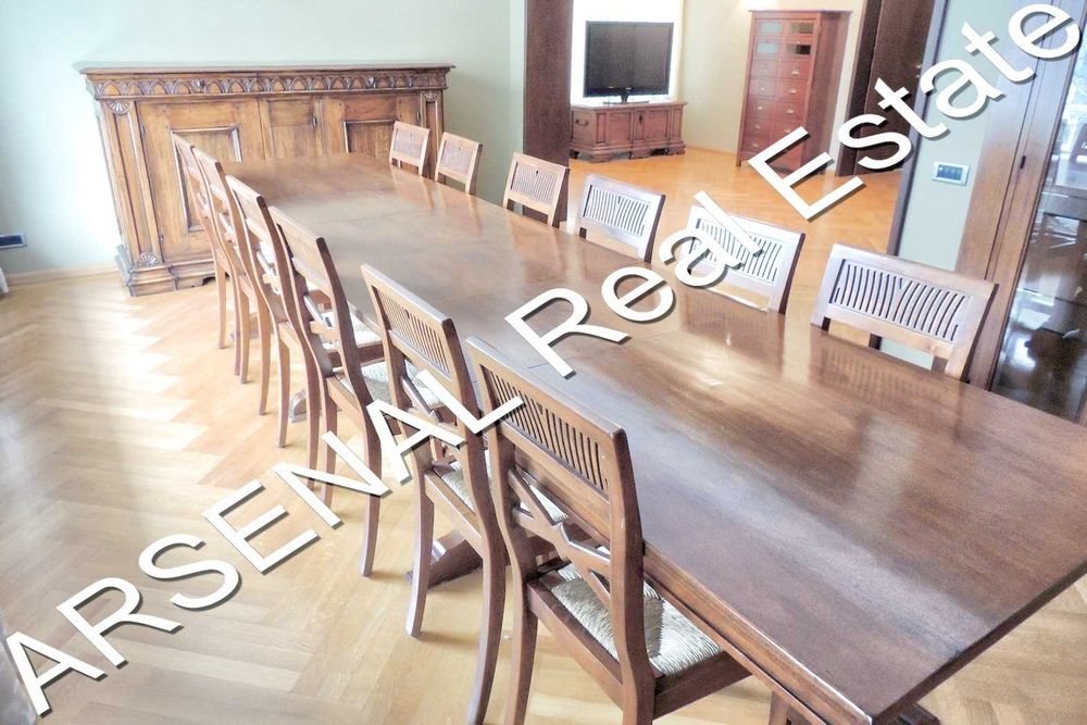 Дава се под наем Тристаен апартамент в София, Център - 204 кв.м за 1600 € - Снимка #2