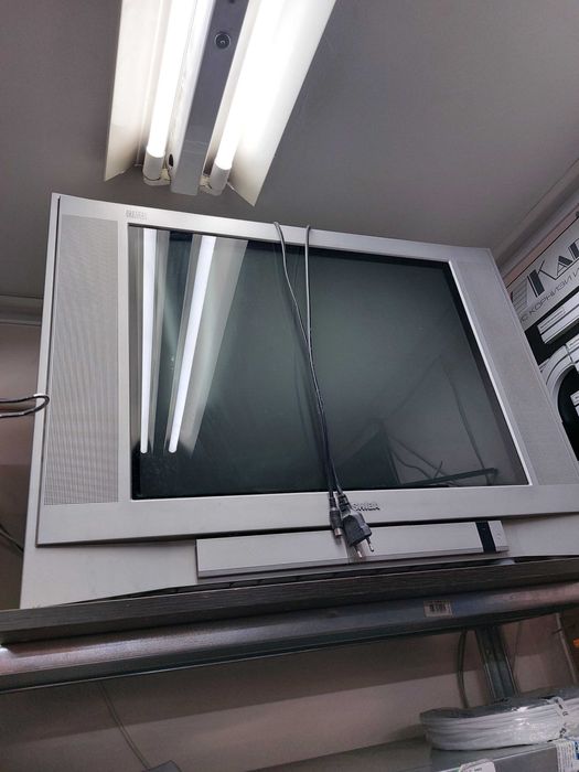 Телевизор Toshiba 29VH37P (29" Flat CRT 100Hz) — Перфектен за Ретро Гейминг!
