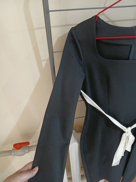 Платья 2 штук продам за 15000