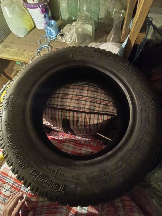 Продам покрышки на 15