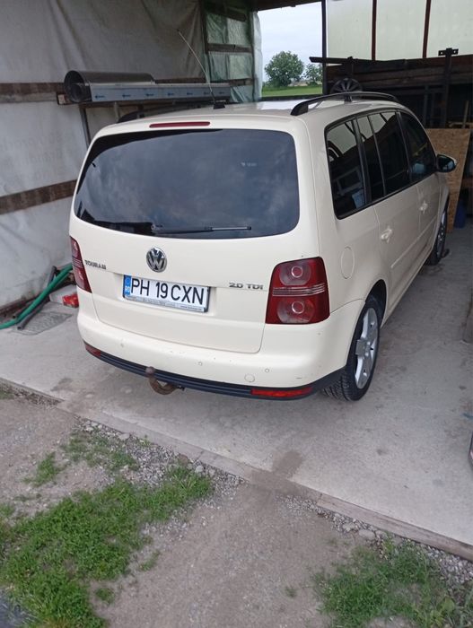 VOLKSWAGEN Touran 2010 — imagine 3