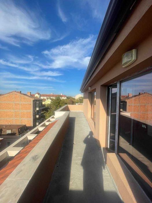 Продава се Тристаен апартамент в Пловдив, Център - 100 кв.м за 2153 €/кв.м - Снимка #4