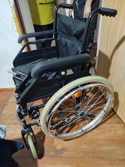 Продам коляску инвалидную.